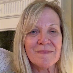 Meet your Posher, Deborah